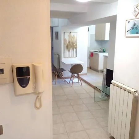 Nel Pieno Centro Di شقة سانريمو